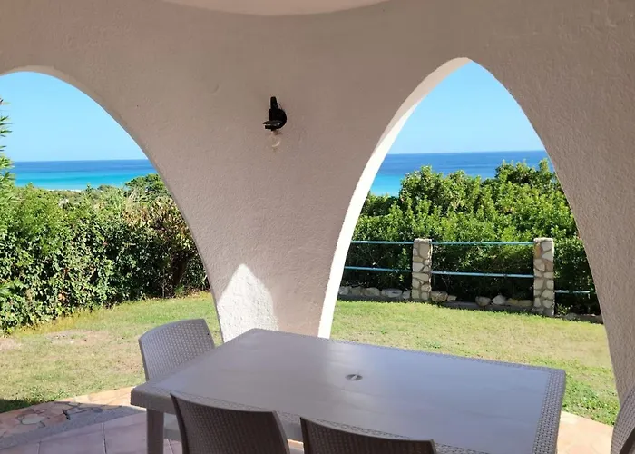 Nyaraló 'cinciallegra' Mit Wasserblick By Interhome Costa Rei